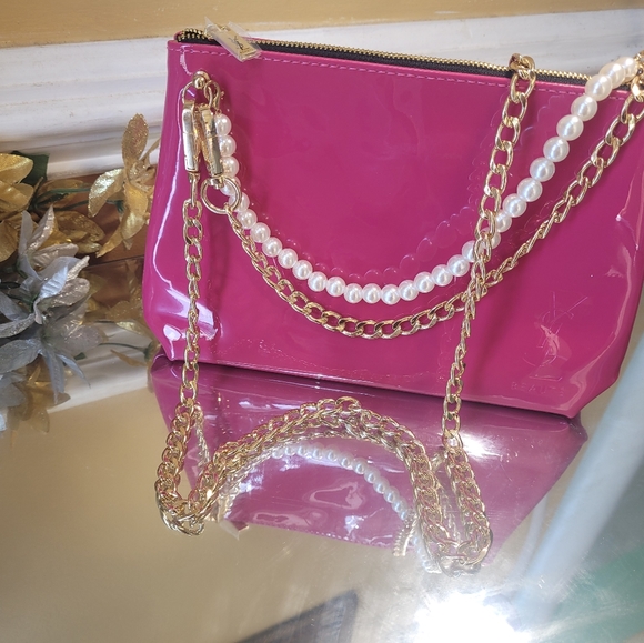 Yves Saint Laurent cosmetic bag converted into to shoulder bag - Picture 3 of 5